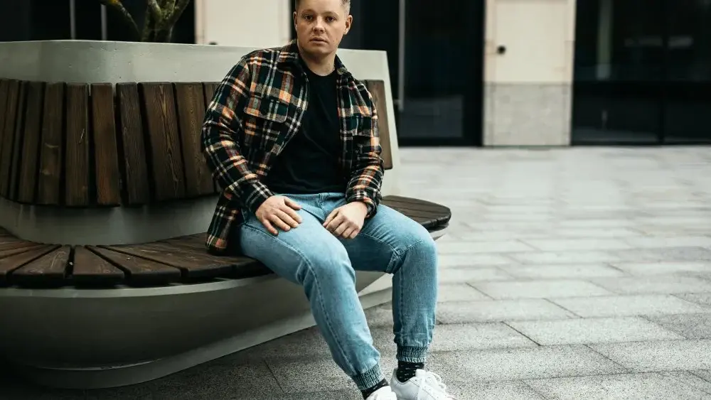 Jakie buty najlepiej pasują do joggerów męskich - poradnik z inspiracjami
