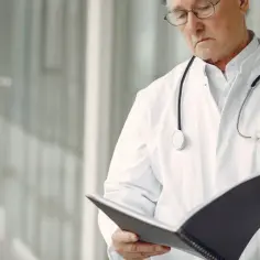 Badanie płodności u mężczyzn: kompleksowy proces diagnostyczny krok po kroku