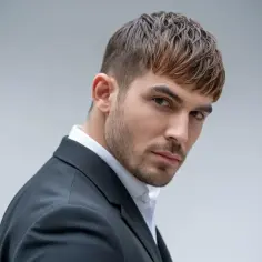 Jak dobrać męską fryzurę do twarzy: 5 sprawdzonych sposobów na zmianę